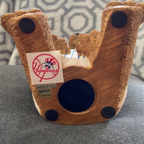 New York Yankees Teddy Bear Bank - Picture 4 of 4